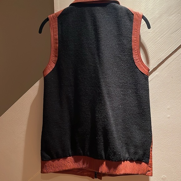 Leather/Knit Mixed Vest - Picture 4 of 6
